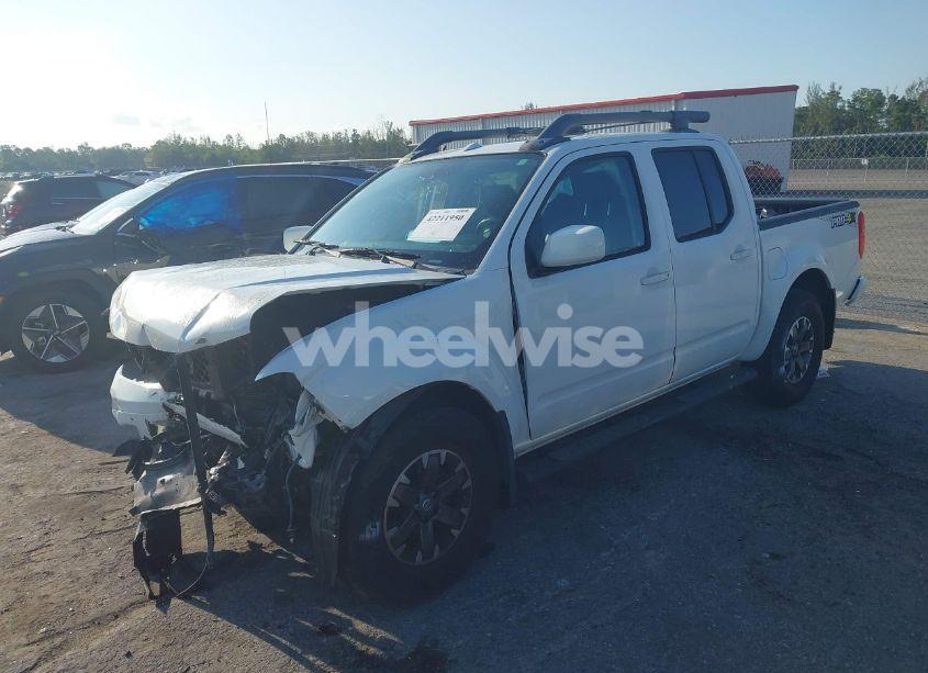 Photo 2 of 2017 Nissan Frontier PRO-4X (VIN 1N6DD0EV8HN713900)