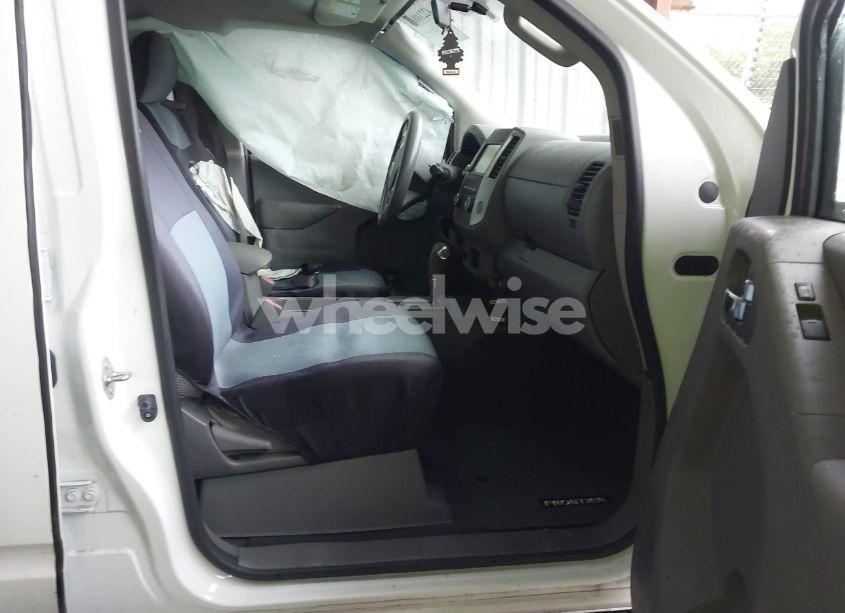 Photo 5 of 2019 Nissan Frontier SV (VIN 1N6DD0EV9KN875249)