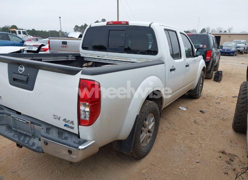 Photo 4 of 2018 Nissan Frontier SV (VIN 1N6DD0EVXJN765745)