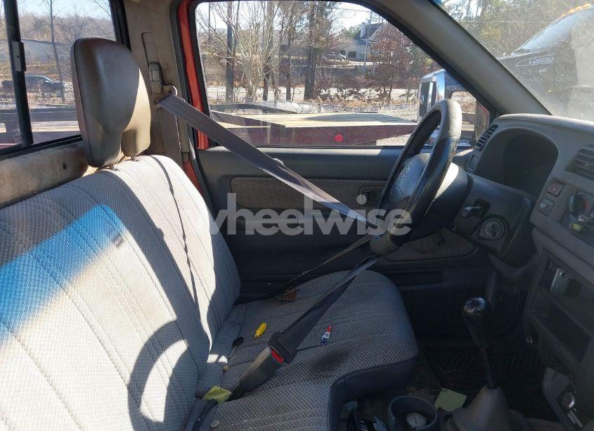 Photo 8 of 1998 Nissan Frontier STANDARD/XE (VIN 1N6DD21S0WC310767)