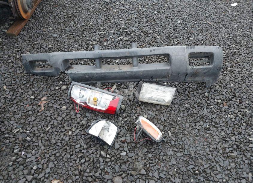 Photo 12 of 1999 Nissan Frontier XE (VIN 1N6DD21S0XC304100)