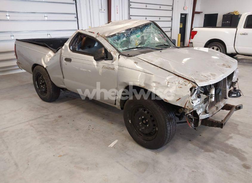 2000 Nissan Frontier XE (VIN 1N6DD21S3YC436186) main photo