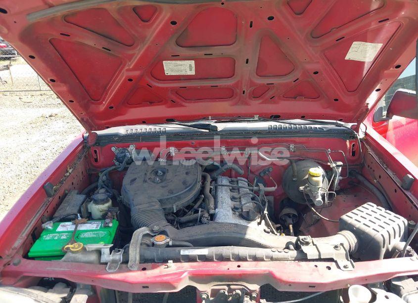 Photo 10 of 2001 Nissan Frontier XE (VIN 1N6DD21S41C390650)