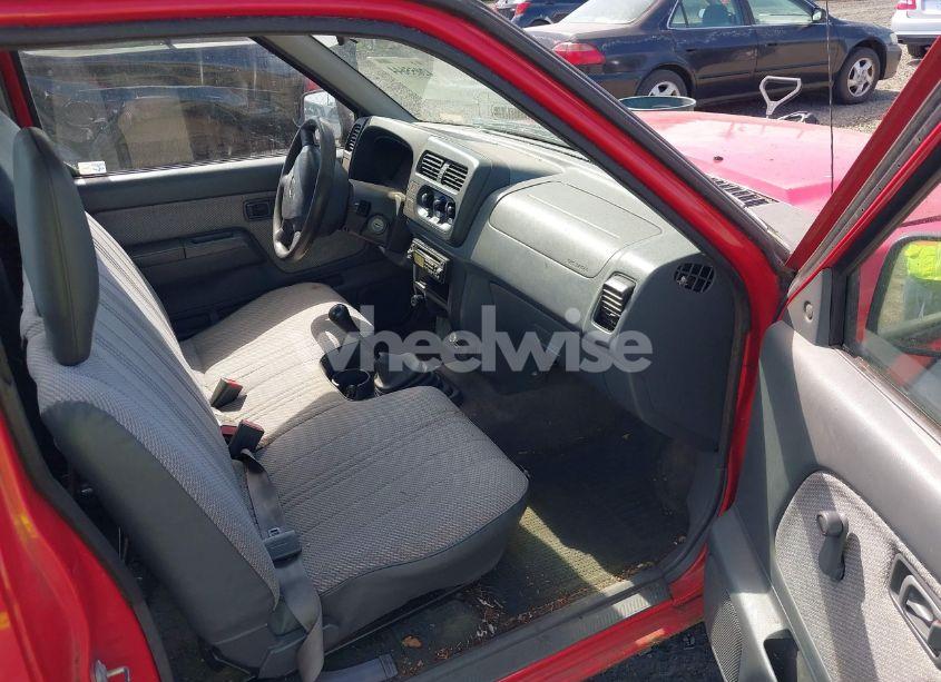 Photo 5 of 2001 Nissan Frontier XE (VIN 1N6DD21S41C390650)