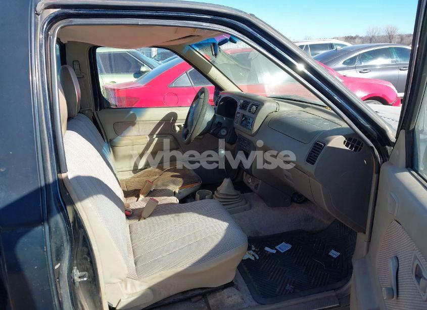 Photo 5 of 1998 Nissan Frontier (VIN 1N6DD21S4WC328009)