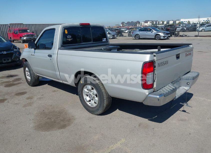 Photo 3 of 1999 Nissan Frontier XE (VIN 1N6DD21S4XC303399)
