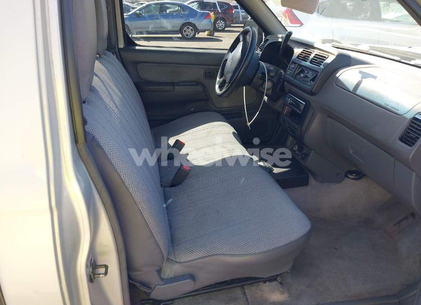 Photo 5 of 1999 Nissan Frontier XE (VIN 1N6DD21S4XC303399)