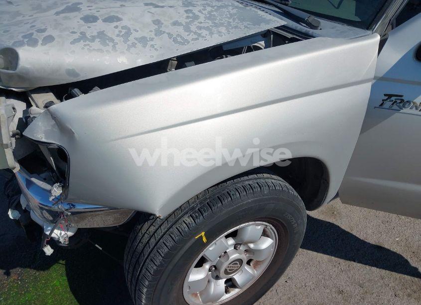 Photo 6 of 1999 Nissan Frontier XE (VIN 1N6DD21S4XC303399)