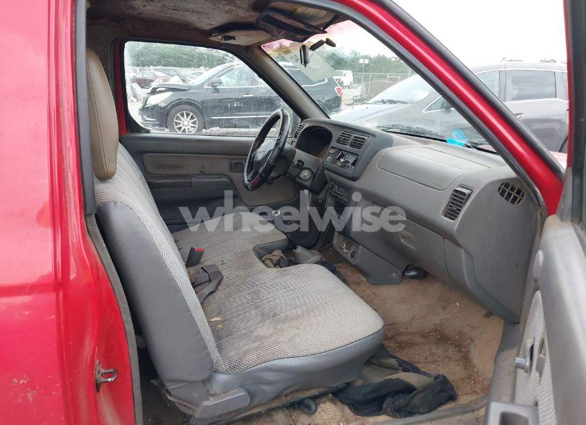 Photo 5 of 1999 Nissan Frontier XE (VIN 1N6DD21S8XC324434)