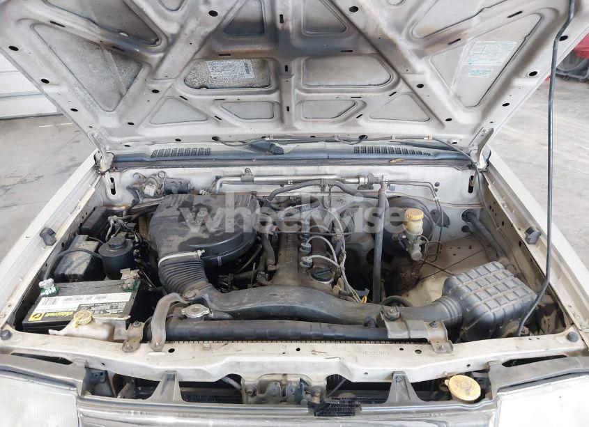 Photo 10 of 1998 Nissan Frontier STANDARD/XE (VIN 1N6DD21S9WC331083)