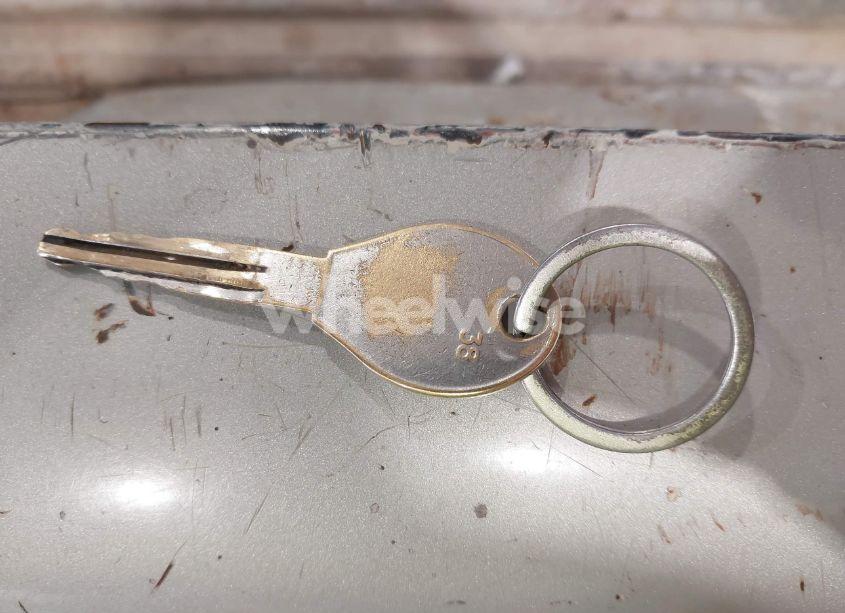 Photo 11 of 1998 Nissan Frontier STANDARD/XE (VIN 1N6DD21S9WC331083)