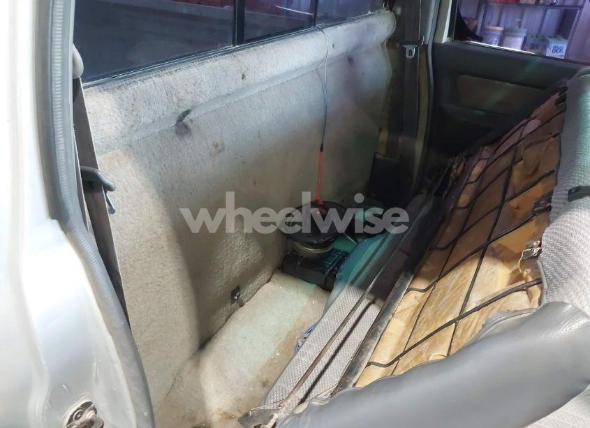 Photo 8 of 1998 Nissan Frontier STANDARD/XE (VIN 1N6DD21S9WC331083)