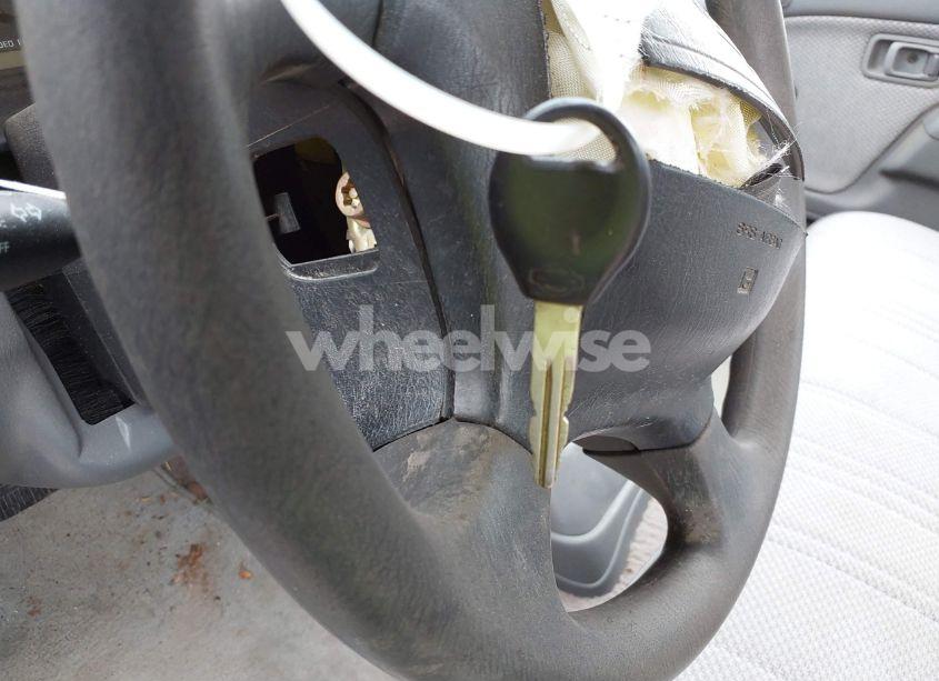 Photo 11 of 1998 Nissan Frontier STANDARD/XE (VIN 1N6DD21SXWC334865)