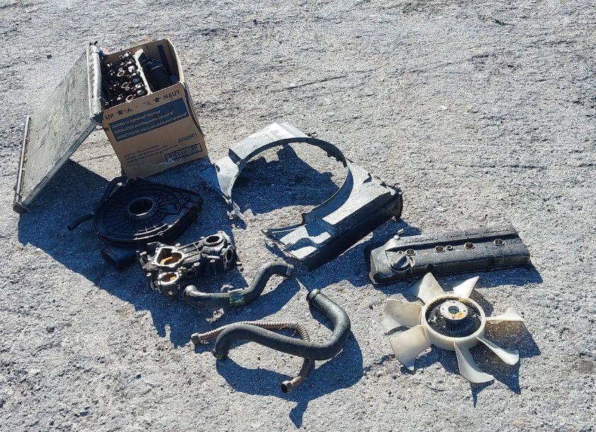 Photo 12 of 2000 Nissan Frontier XE (VIN 1N6DD21SXYC362670)