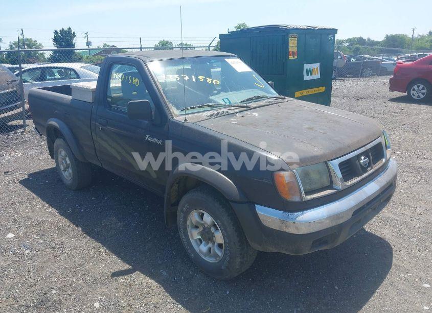 1998 Nissan Frontier XE (VIN 1N6DD21Y3WC354220) main photo