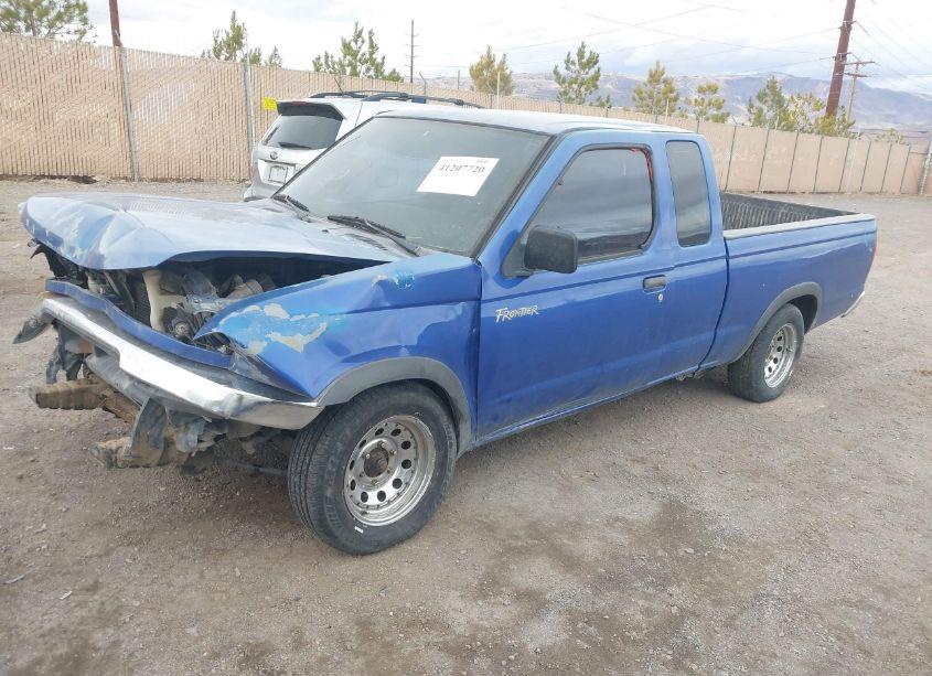Photo 2 of 1998 Nissan Frontier SE/XE (VIN 1N6DD26S0WC377541)