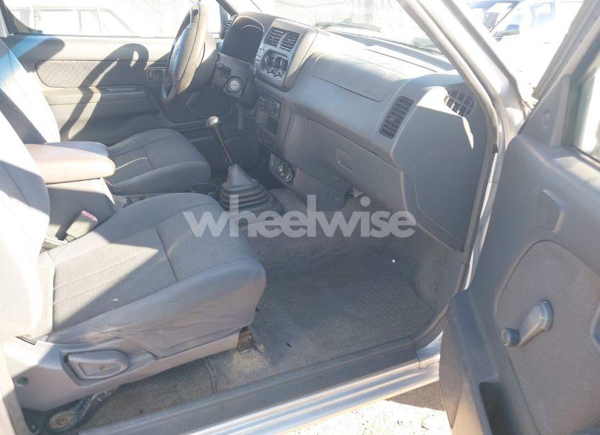 Photo 5 of 2001 Nissan Frontier XE (VIN 1N6DD26S11C311072)