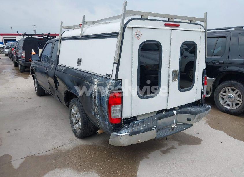 Photo 3 of 1998 Nissan Frontier (VIN 1N6DD26S1WC303075)