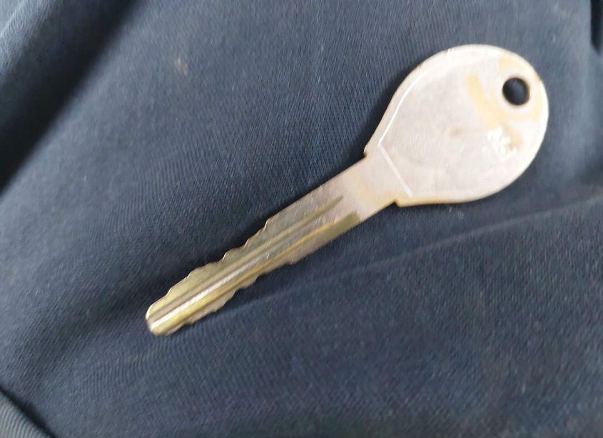 Photo 11 of 1998 Nissan Frontier SE/XE (VIN 1N6DD26S1WC379010)