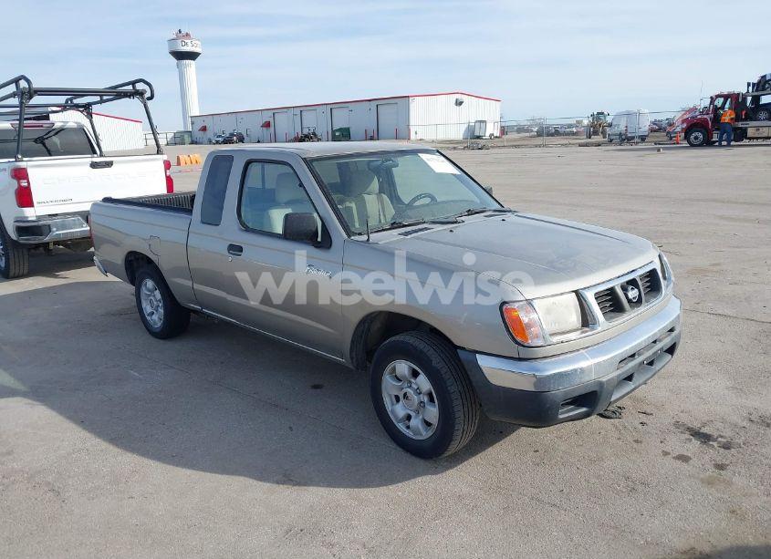 2000 Nissan Frontier XE (VIN 1N6DD26S1YC423848) main photo