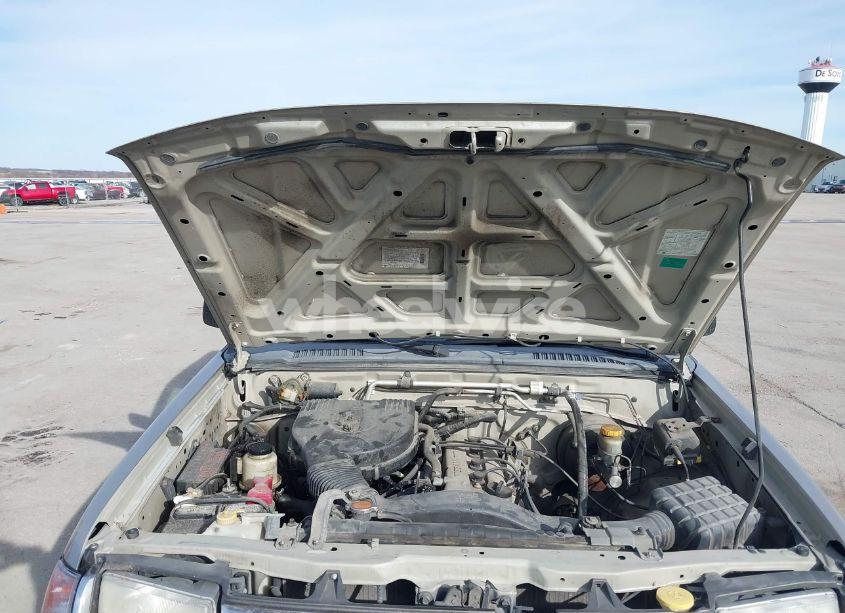 Photo 10 of 2000 Nissan Frontier XE (VIN 1N6DD26S1YC423848)