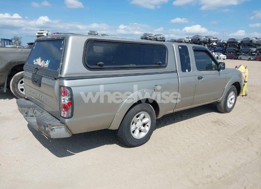 Photo 4 of 2001 Nissan Frontier XE (VIN 1N6DD26S21C338006)