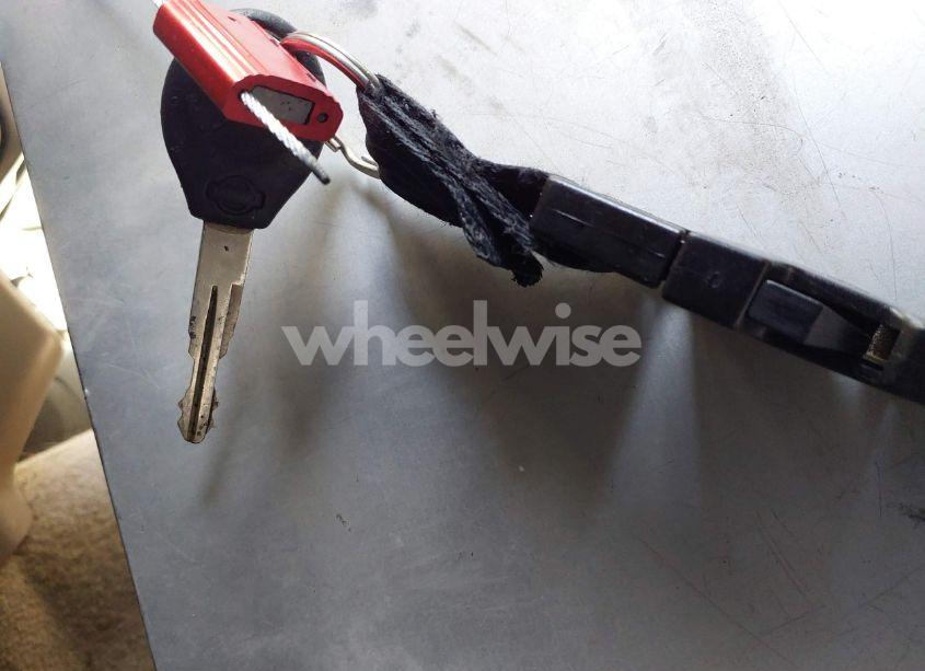 Photo 11 of 2001 Nissan Frontier XE (VIN 1N6DD26S21C343609)