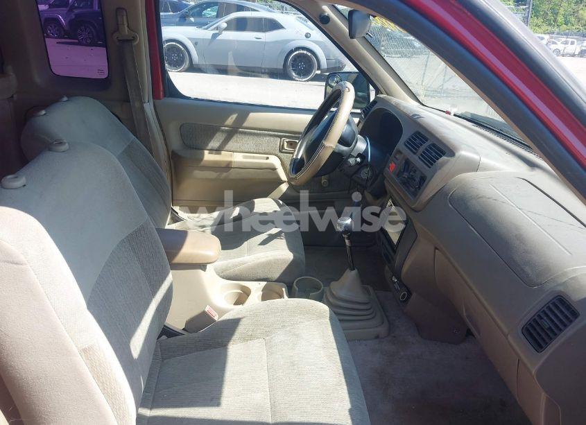 Photo 5 of 1998 Nissan Frontier SE/XE (VIN 1N6DD26S2WC348803)