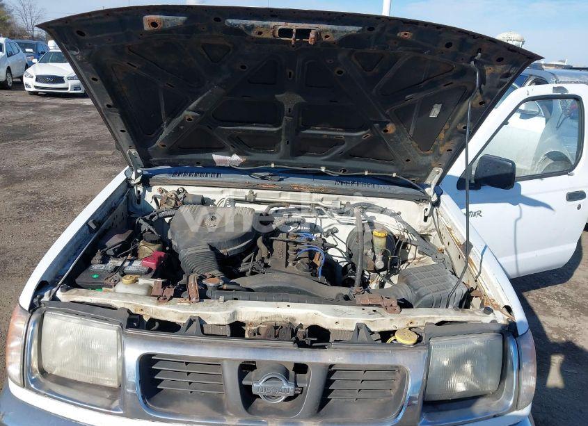 Photo 10 of 2000 Nissan Frontier XE (VIN 1N6DD26S2YC413930)