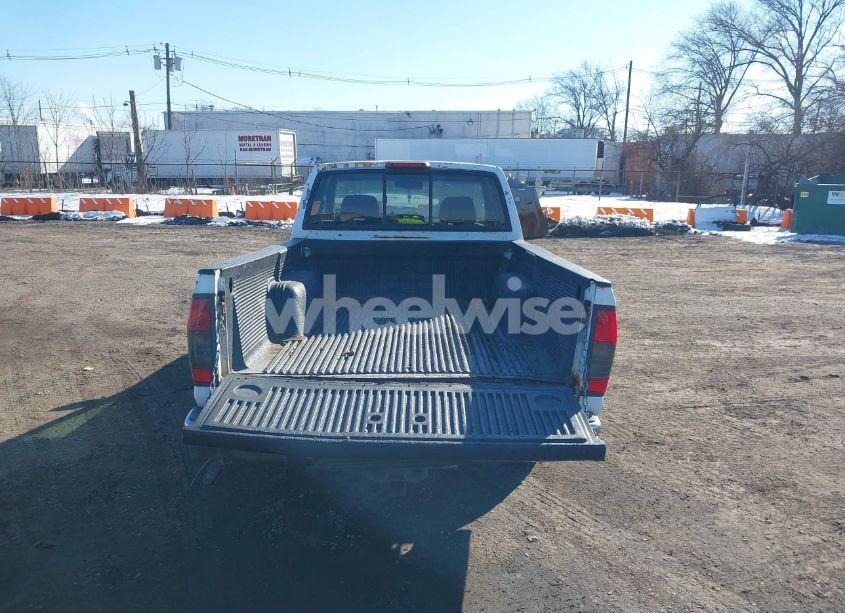 Photo 6 of 2000 Nissan Frontier XE (VIN 1N6DD26S2YC413930)