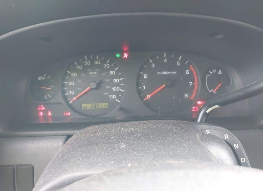 Photo 7 of 2001 Nissan Frontier XE (VIN 1N6DD26S31C350715)