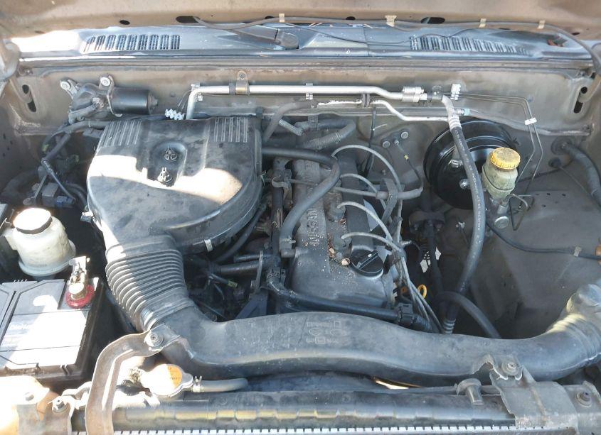 Photo 10 of 2001 Nissan Frontier XE (VIN 1N6DD26S31C380636)