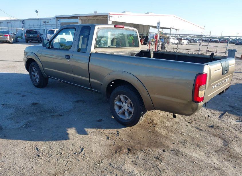 Photo 3 of 2001 Nissan Frontier XE (VIN 1N6DD26S31C380636)