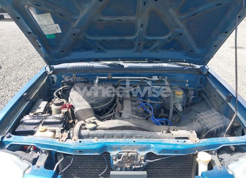 Photo 10 of 2002 Nissan Frontier XE (VIN 1N6DD26S32C374093)