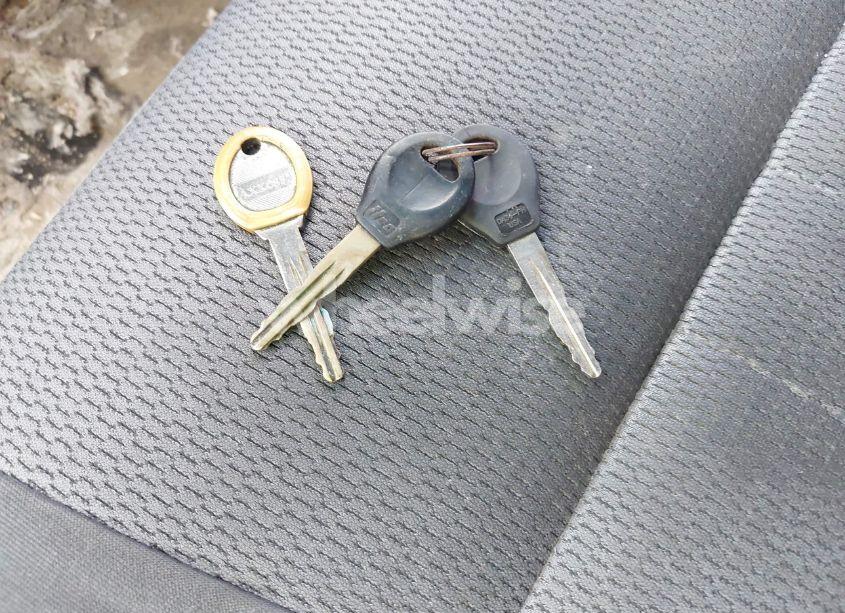 Photo 11 of 2001 Nissan Frontier XE (VIN 1N6DD26S41C315245)