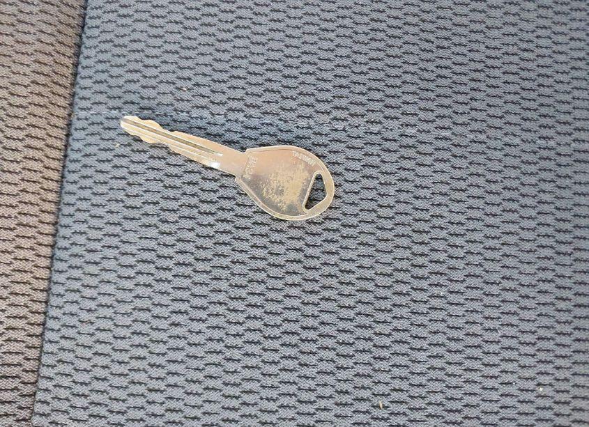 Photo 11 of 2001 Nissan Frontier XE (VIN 1N6DD26S41C327461)