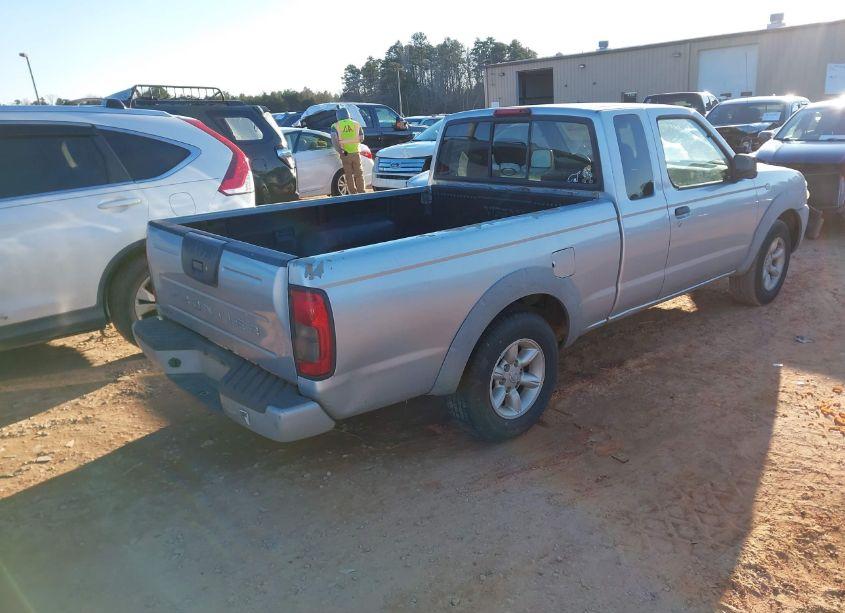 Photo 4 of 2001 Nissan Frontier XE (VIN 1N6DD26S41C327461)