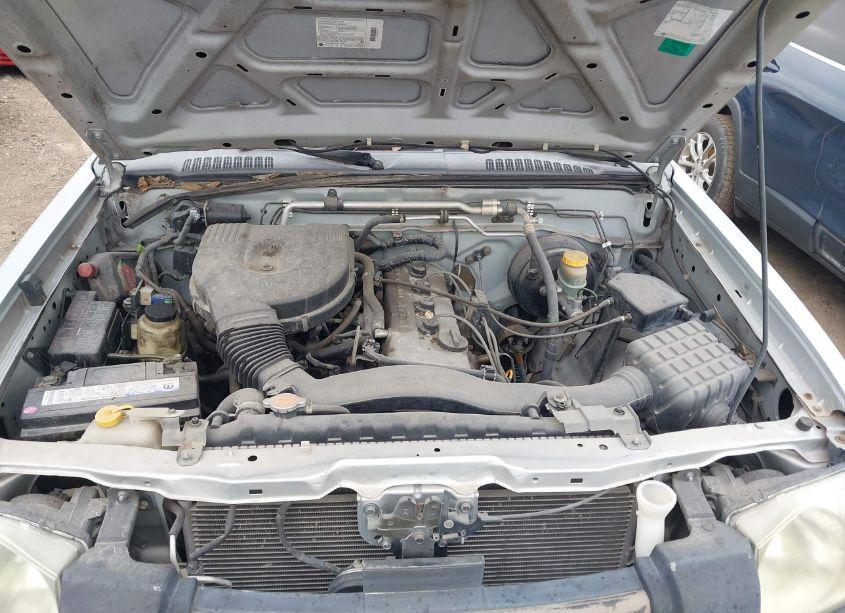 Photo 10 of 2001 Nissan Frontier XE (VIN 1N6DD26S41C353154)