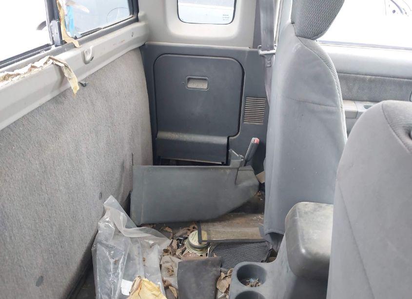 Photo 8 of 2001 Nissan Frontier XE (VIN 1N6DD26S41C353154)