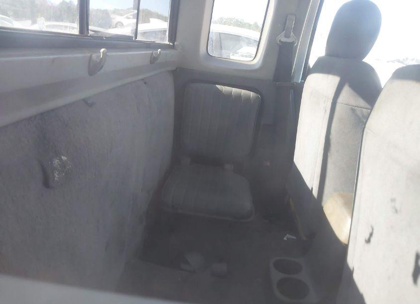 Photo 8 of 2001 Nissan Frontier XE (VIN 1N6DD26S41C355552)