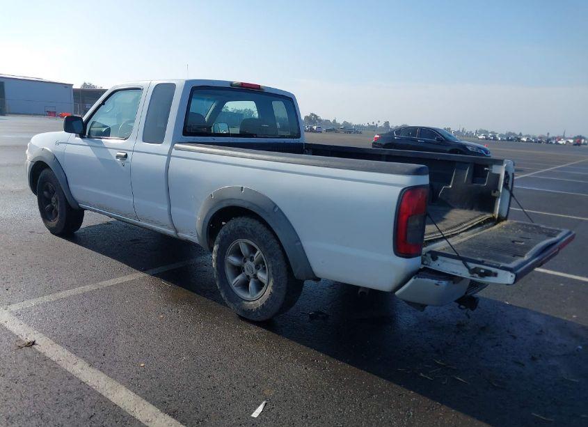 Photo 3 of 2002 Nissan Frontier XE (VIN 1N6DD26S42C366875)