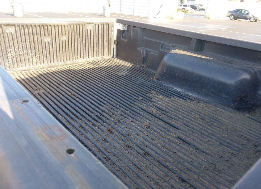 Photo 8 of 2002 Nissan Frontier XE (VIN 1N6DD26S42C366875)