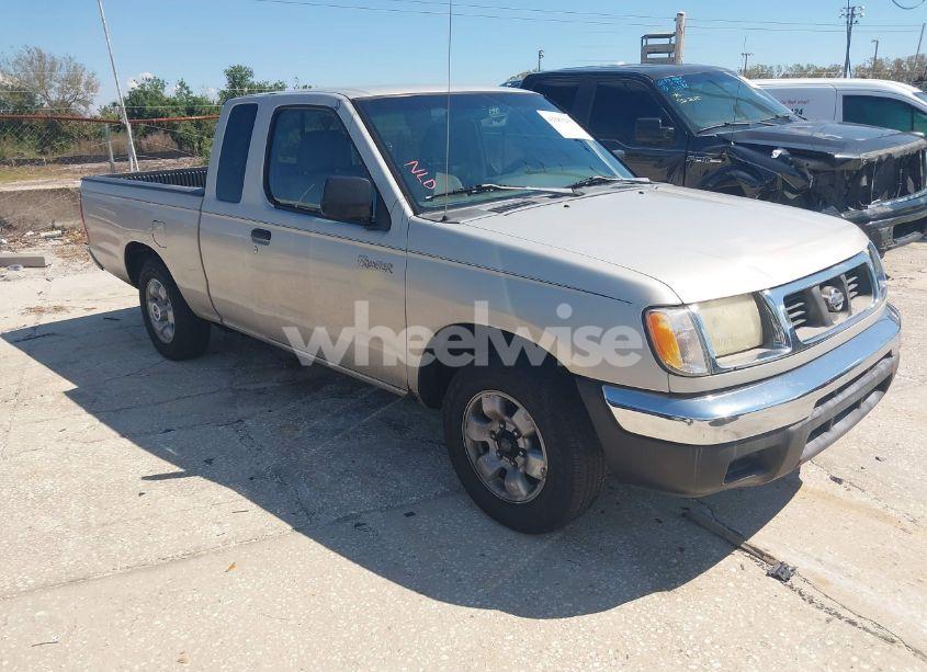 1999 Nissan Frontier 2WD SE/XE (VIN 1N6DD26S4XC337030) main photo