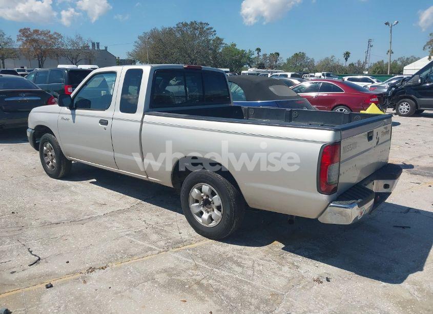Photo 3 of 1999 Nissan Frontier 2WD SE/XE (VIN 1N6DD26S4XC337030)