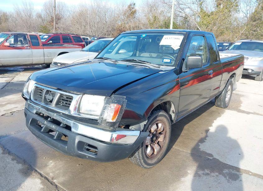 Photo 2 of 2000 Nissan Frontier XE (VIN 1N6DD26S4YC394099)