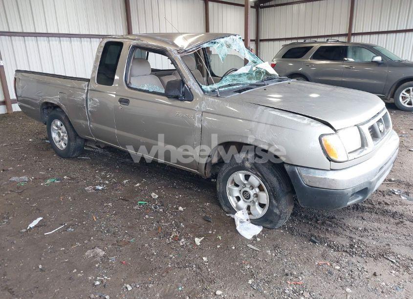2000 Nissan Frontier XE (VIN 1N6DD26S4YC418529) main photo