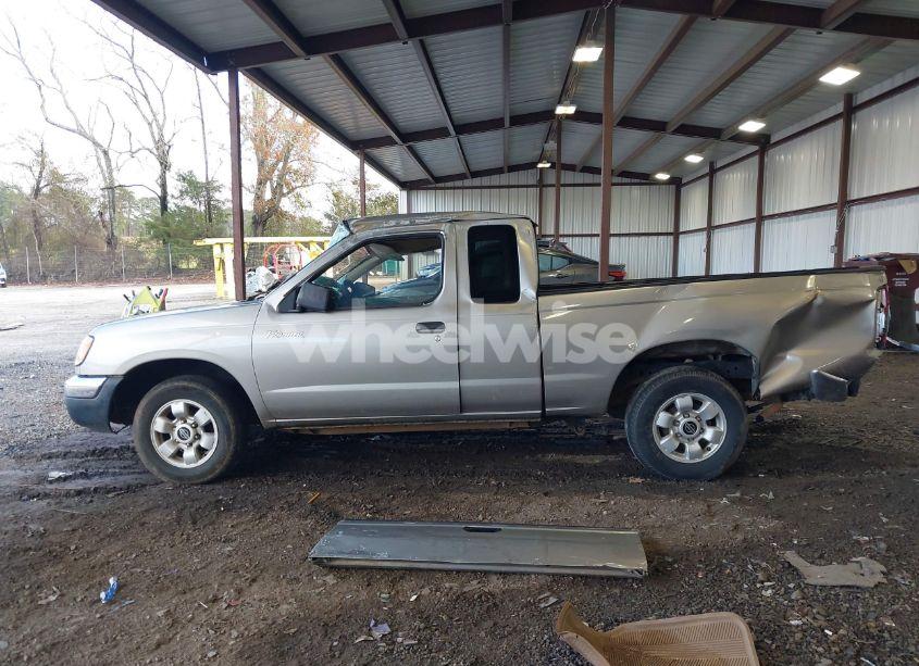 Photo 14 of 2000 Nissan Frontier XE (VIN 1N6DD26S4YC418529)
