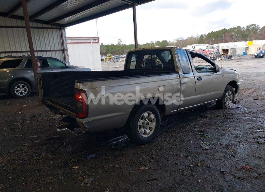 Photo 4 of 2000 Nissan Frontier XE (VIN 1N6DD26S4YC418529)