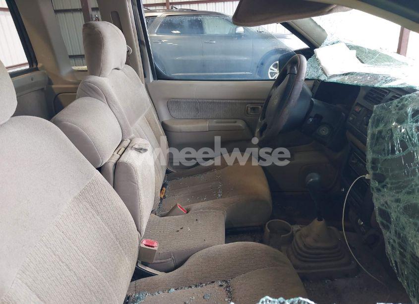 Photo 5 of 2000 Nissan Frontier XE (VIN 1N6DD26S4YC418529)