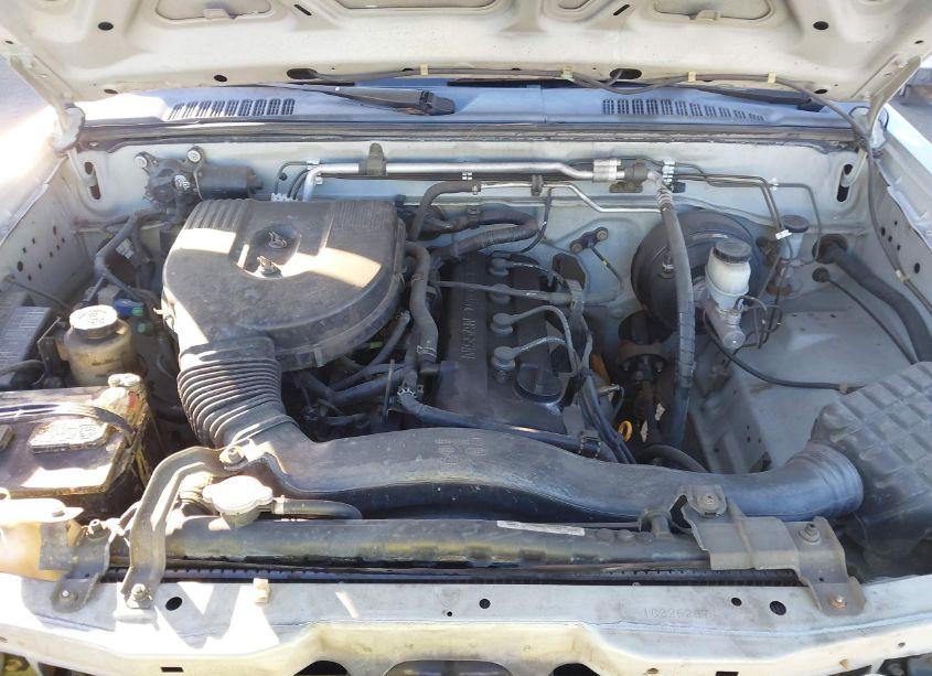 Photo 10 of 2001 Nissan Frontier XE (VIN 1N6DD26S51C326237)